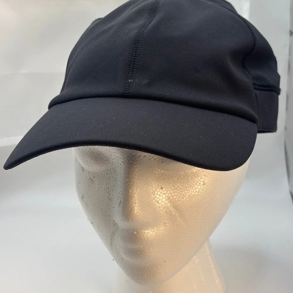 Lululemon Black Athletic Baseball‎ Cap M L